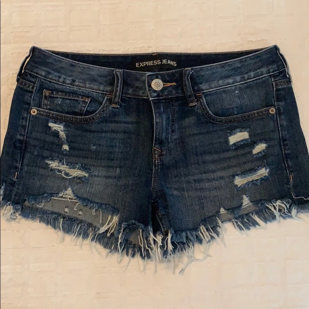 Express Shorts